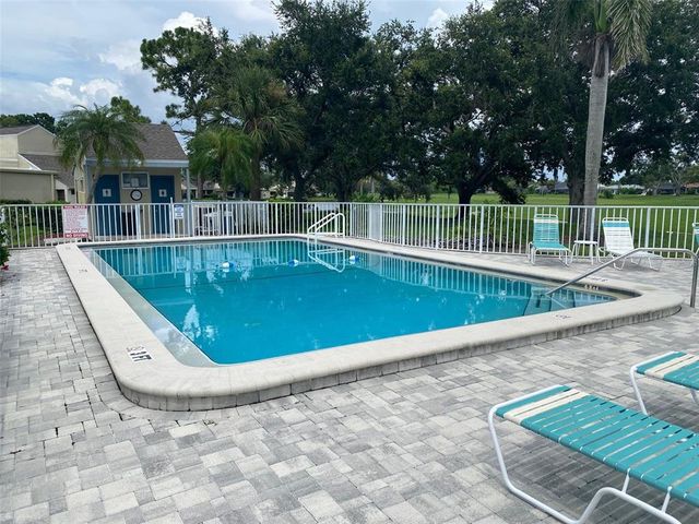 2221 MEADOWLAKE COURT, Sarasota, FL 34235