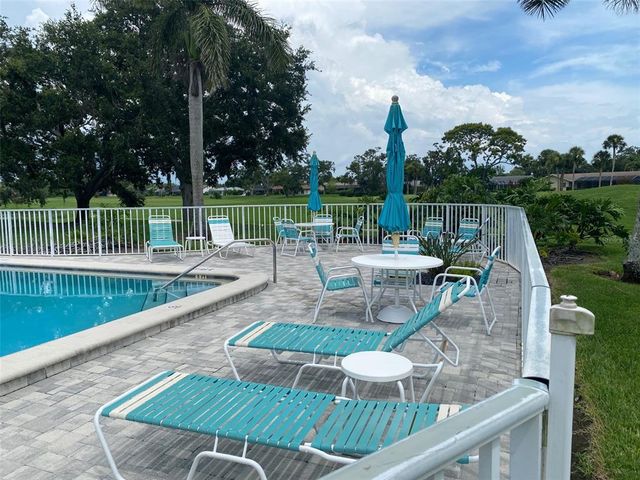 2221 MEADOWLAKE COURT, Sarasota, FL 34235