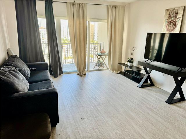 300 Bayview Dr 1903, Sunny Isles Beach, FL 33160