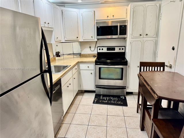 300 Bayview Dr 1903, Sunny Isles Beach, FL 33160