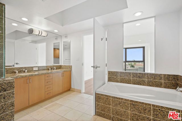 13700 Marina Pointe Drive 610, Marina Del Rey, CA 90292
