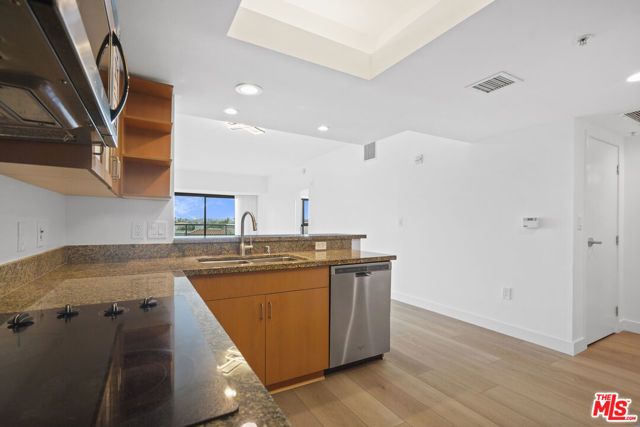 13700 Marina Pointe Drive 610, Marina Del Rey, CA 90292