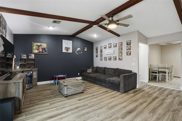 536 Wandering Way, Oklahoma City, OK 73170