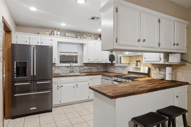 536 Wandering Way, Oklahoma City, OK 73170