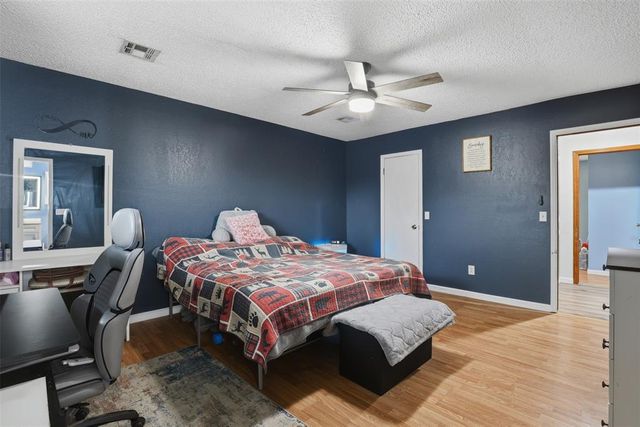 536 Wandering Way, Oklahoma City, OK 73170