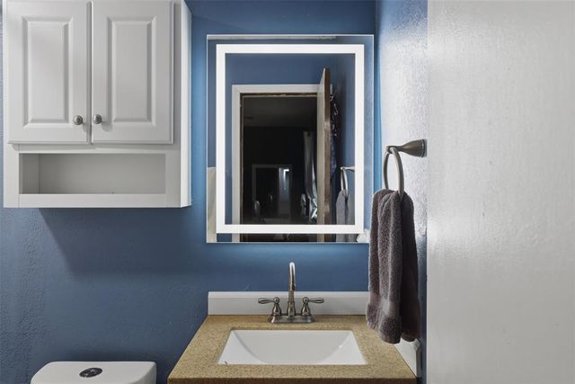 536 Wandering Way, Oklahoma City, OK 73170