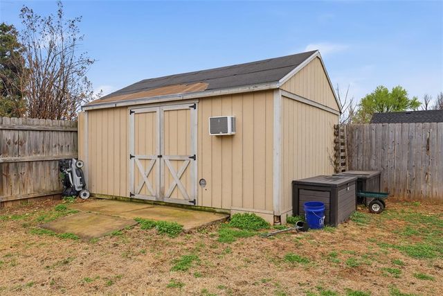 536 Wandering Way, Oklahoma City, OK 73170