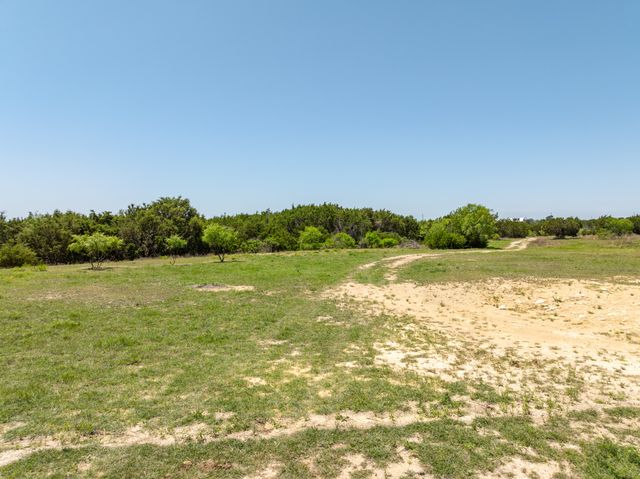 1960 W McCaleb Lane, Hamilton, TX 76531