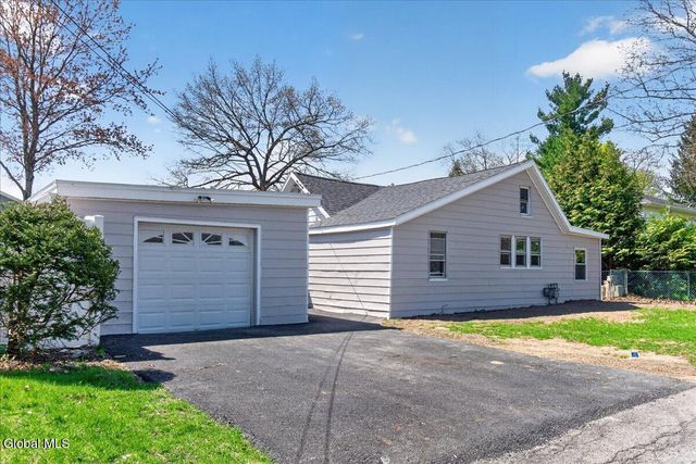 5 Marquette Avenue, Colonie, NY 12110