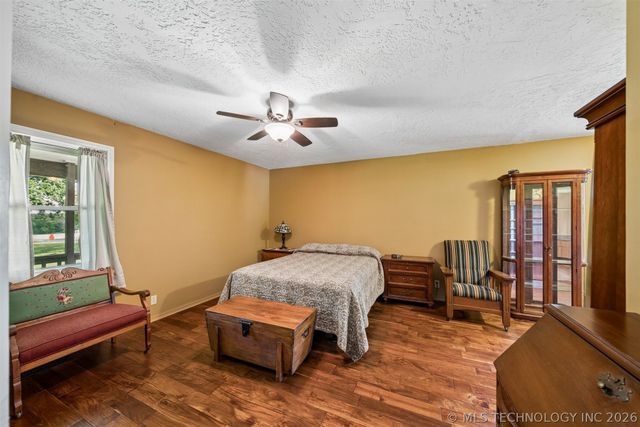 25100 S 610, Grove, OK 74344