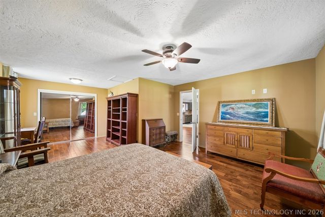 25100 S 610, Grove, OK 74344