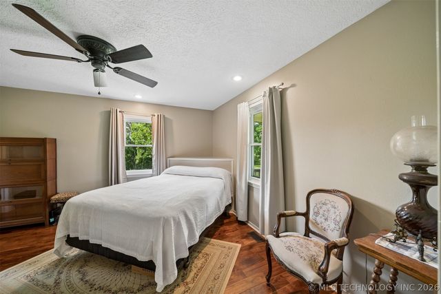 25100 S 610, Grove, OK 74344