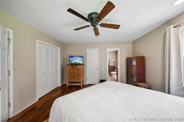 25100 S 610, Grove, OK 74344
