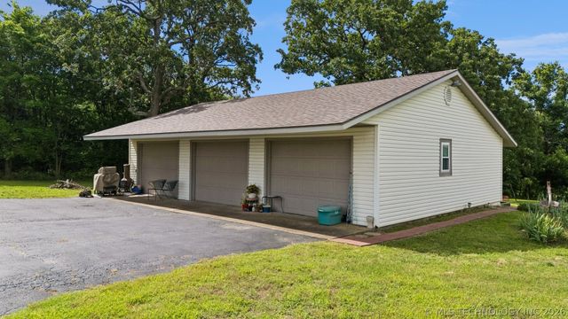 25100 S 610, Grove, OK 74344