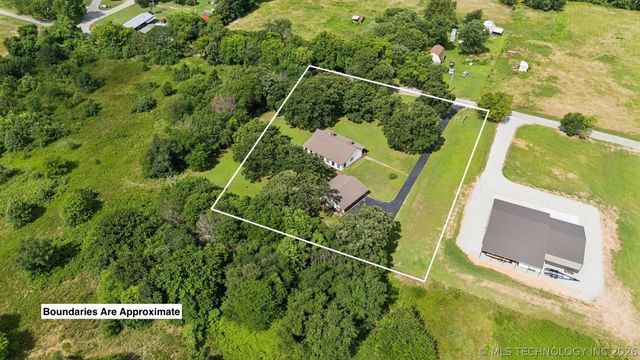 25100 S 610, Grove, OK 74344