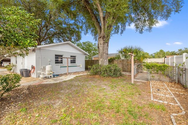 1855 KIM ACRES LANE, Dover, FL 33527