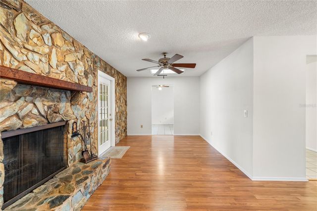 1855 KIM ACRES LANE, Dover, FL 33527