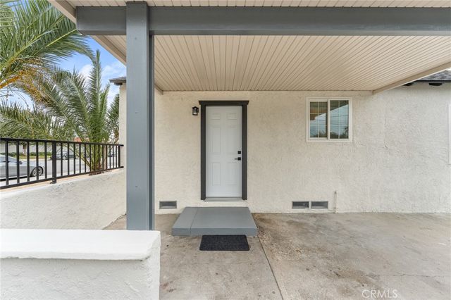 8806 Newport Avenue, Fontana, CA 92335