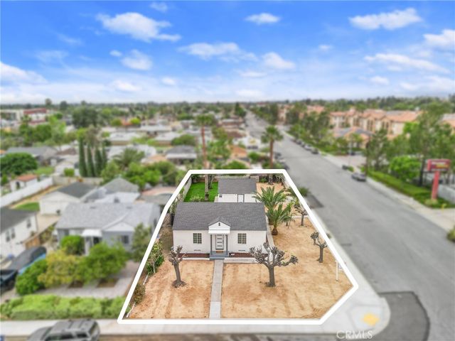 8806 Newport Avenue, Fontana, CA 92335