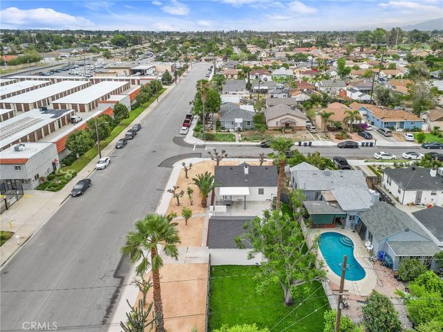 8806 Newport Avenue, Fontana, CA 92335