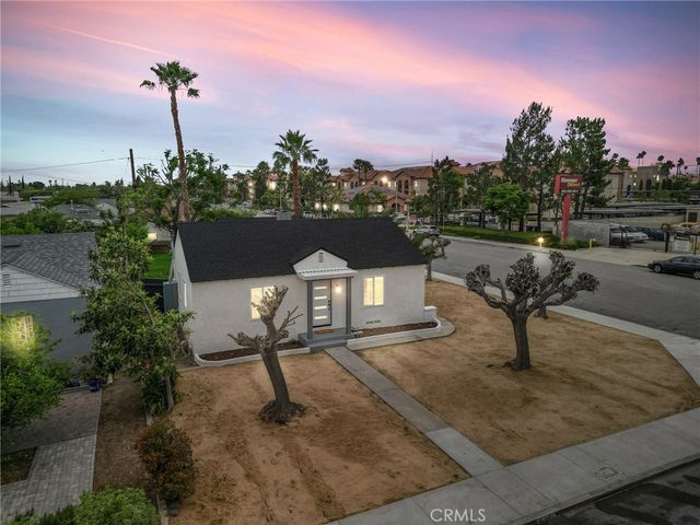 8806 Newport Avenue, Fontana, CA 92335