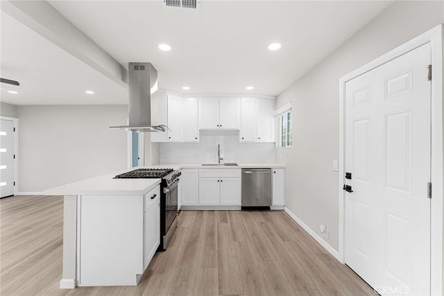 8806 Newport Avenue, Fontana, CA 92335