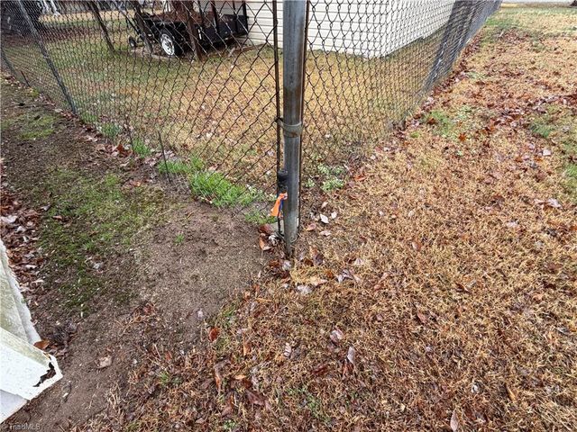 1617 Bunker Hill Sandy Ridge Road, Kernersville, NC 27284