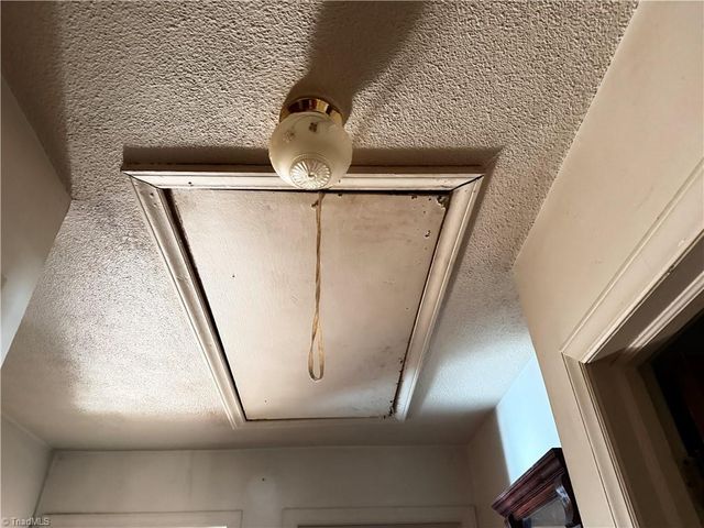 1617 Bunker Hill Sandy Ridge Road, Kernersville, NC 27284