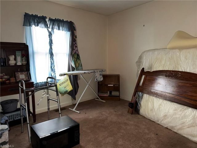 1617 Bunker Hill Sandy Ridge Road, Kernersville, NC 27284