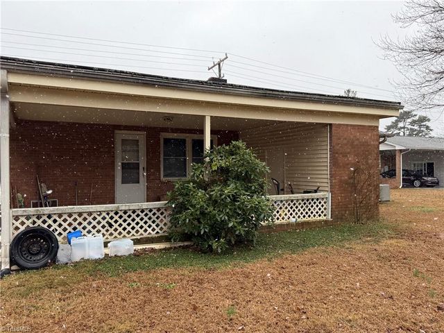 1617 Bunker Hill Sandy Ridge Road, Kernersville, NC 27284