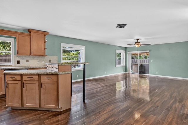 5901 NW 58th Terrace, Parkland, FL 33067