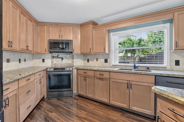 5901 NW 58th Terrace, Parkland, FL 33067