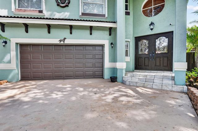 5901 NW 58th Terrace, Parkland, FL 33067