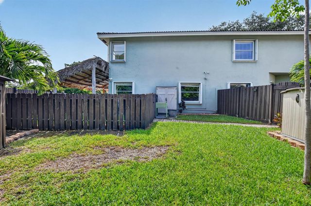 5901 NW 58th Terrace, Parkland, FL 33067