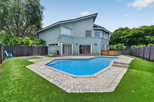 5901 NW 58th Terrace, Parkland, FL 33067