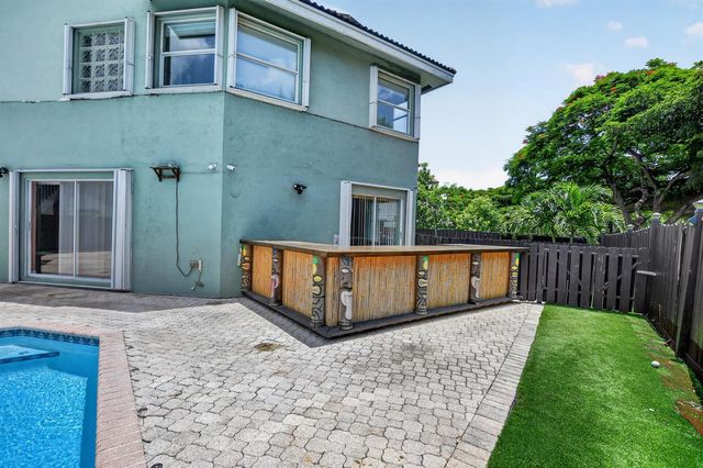 5901 NW 58th Terrace, Parkland, FL 33067