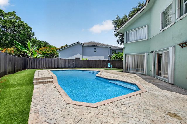 5901 NW 58th Terrace, Parkland, FL 33067