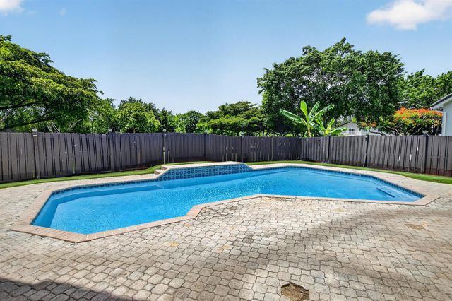 5901 NW 58th Terrace, Parkland, FL 33067