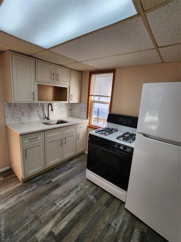 96-08 101st Avenue 2nd Floor, Ozone Park, NY 11416