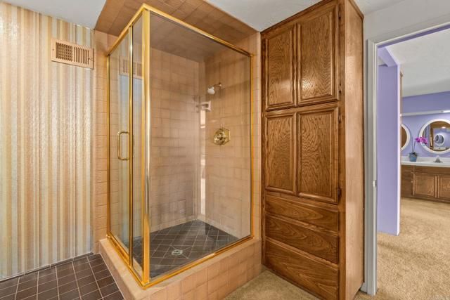 8211 Limon Ln, El Cajon, CA 92021