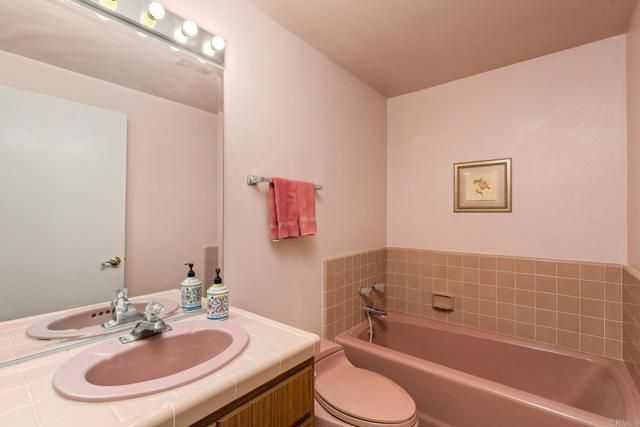 8211 Limon Ln, El Cajon, CA 92021