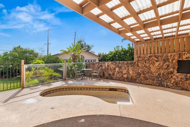 8211 Limon Ln, El Cajon, CA 92021