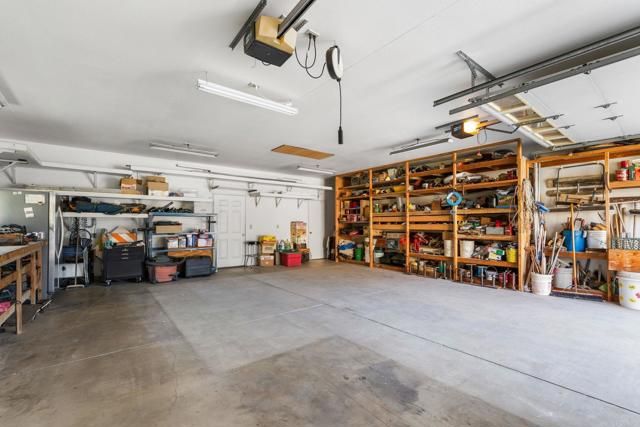 8211 Limon Ln, El Cajon, CA 92021