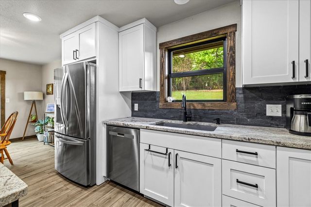 12398 S Whitehouse Road, Fayetteville, AR 72701