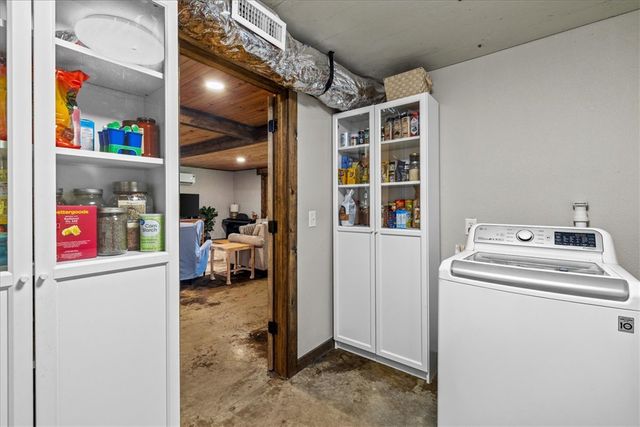 12398 S Whitehouse Road, Fayetteville, AR 72701