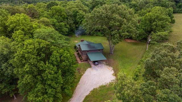 12398 S Whitehouse Road, Fayetteville, AR 72701