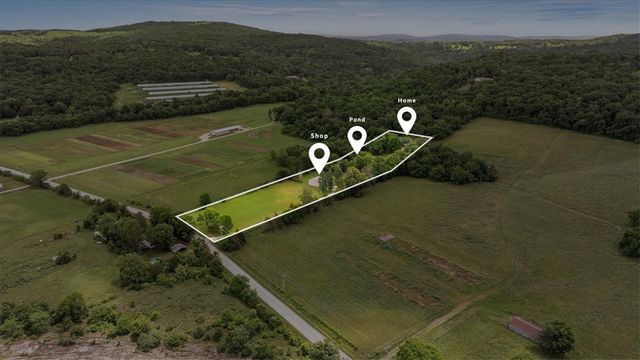 12398 S Whitehouse Road, Fayetteville, AR 72701
