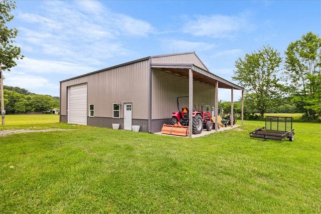 12398 S Whitehouse Road, Fayetteville, AR 72701