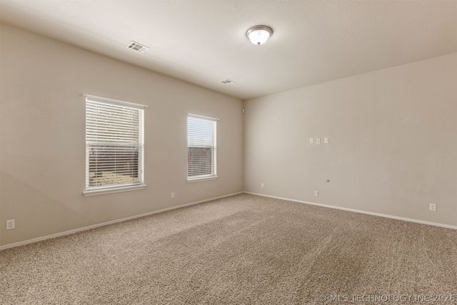 10749 N 153rd East Avenue, Owasso, OK 74055