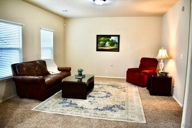 10749 N 153rd East Avenue, Owasso, OK 74055